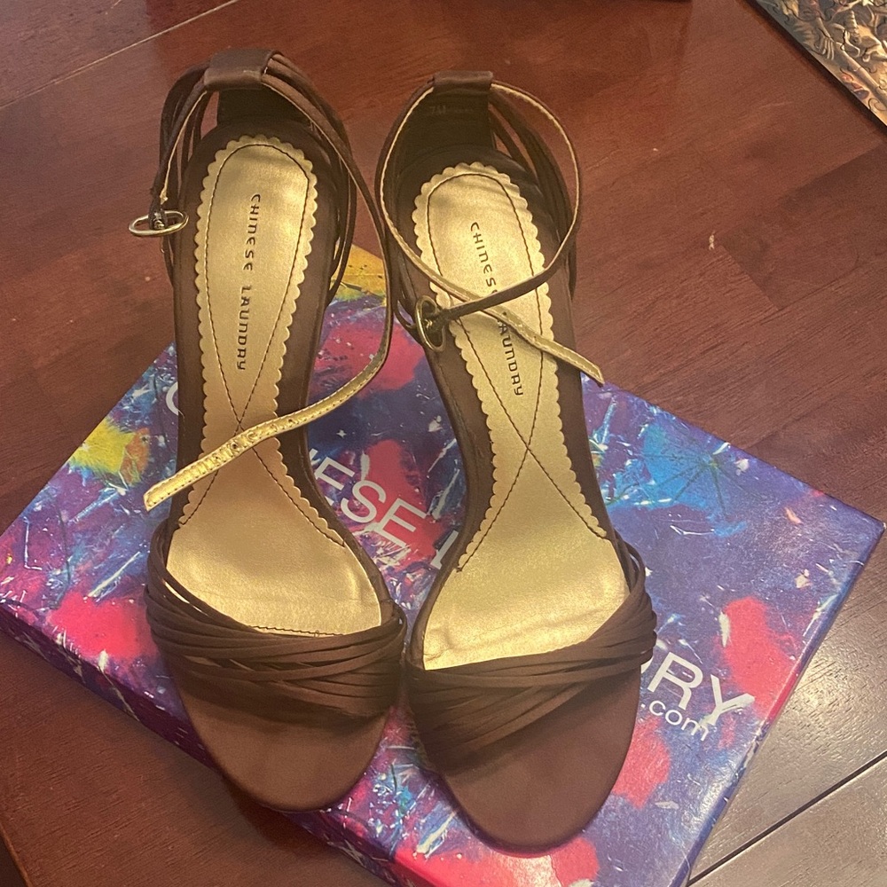 Chinese Laundry Chocolate Brown Heels